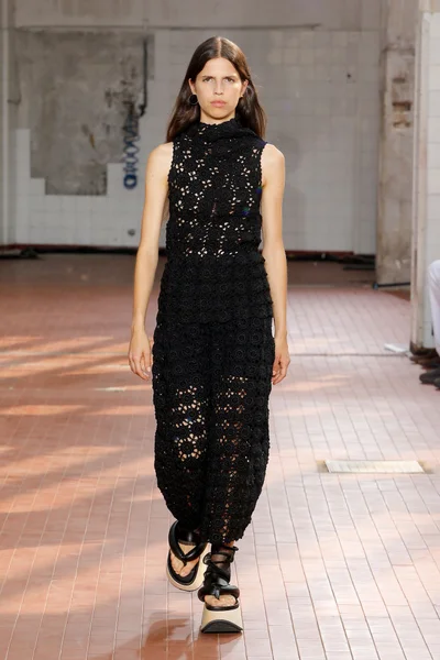 Look 46